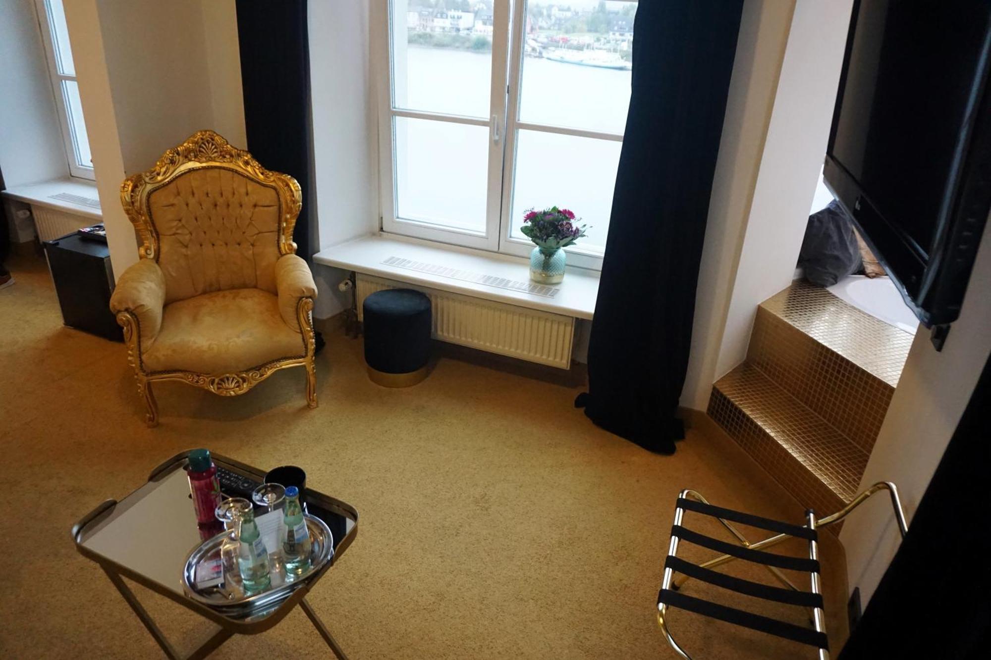 Hotel Bucheneck Линц ам Рейн Екстериор снимка