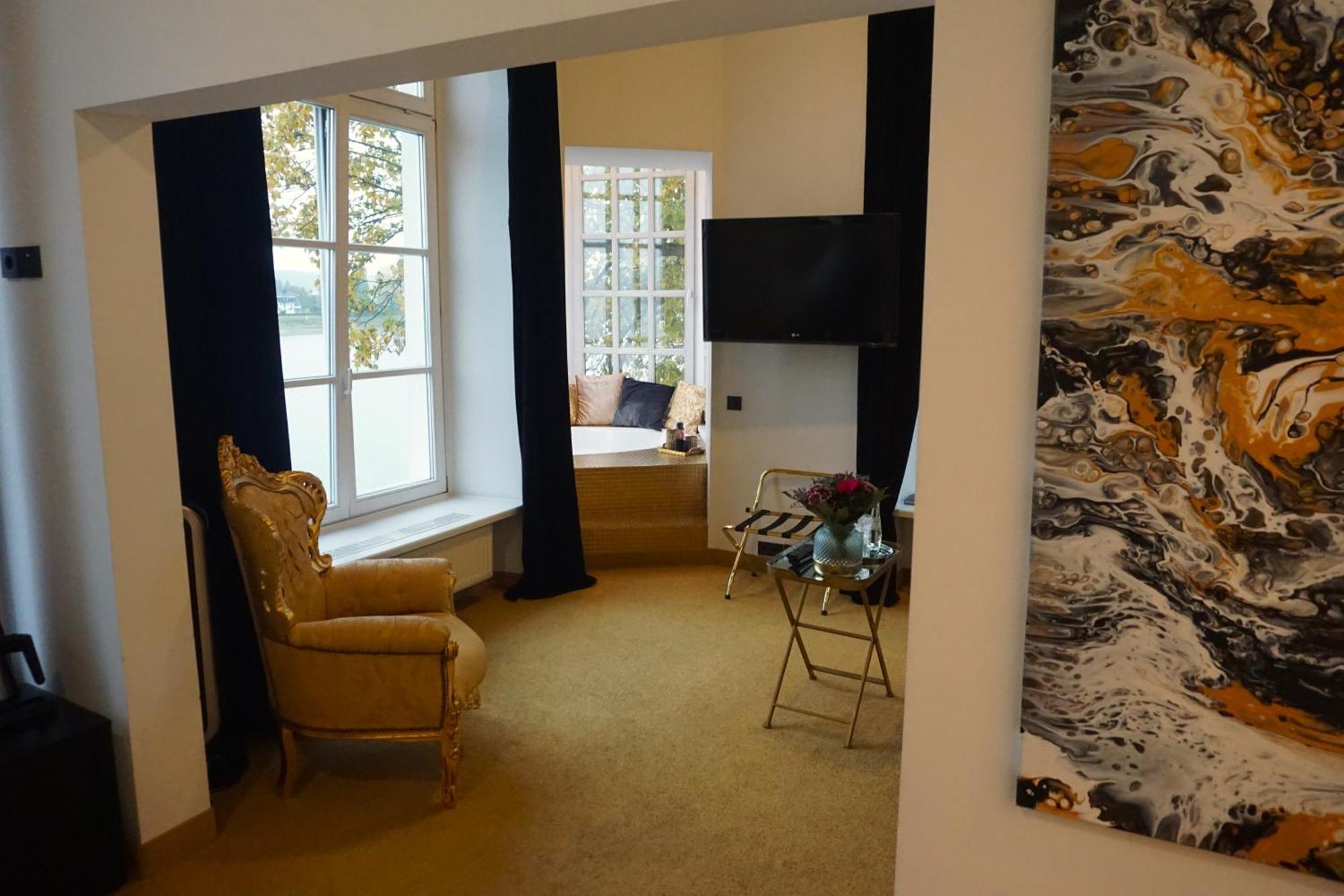 Hotel Bucheneck Линц ам Рейн Екстериор снимка