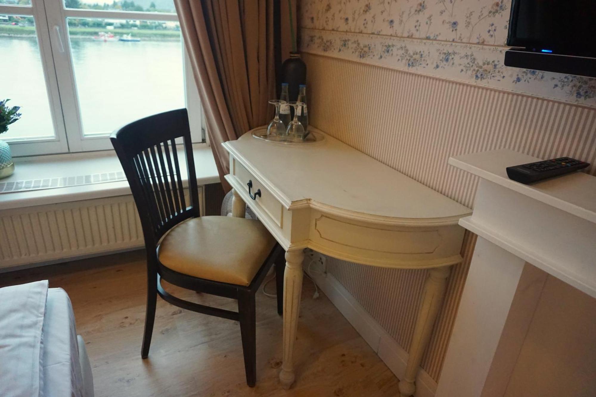 Hotel Bucheneck Линц ам Рейн Екстериор снимка